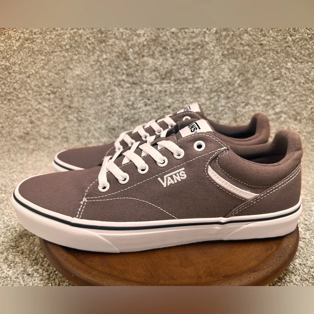 Vans sedan canvas deep taupe/white mens size 10.5 women’s size 12 New with box - Picture 1 of 9